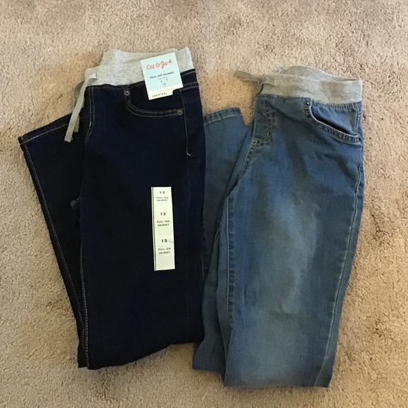 Cat & Jack Jeans - 2 pairs - Picture 1 of 2